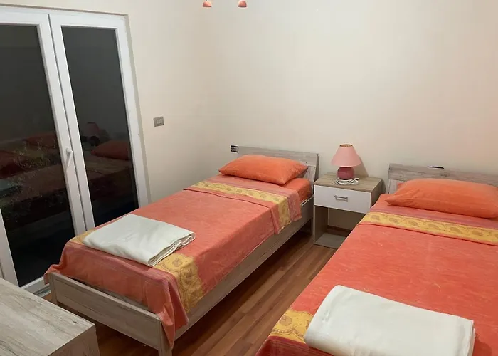 Mimoza * Golem (Tirana)